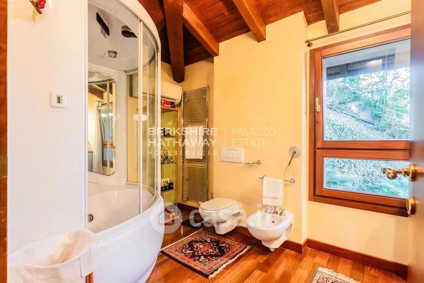 Villa in Via Per Brunate — foto 39 di 44