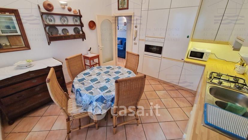 Appartamento in Viale Due Giugno (angolo Con Seconda Traversa Pine 101 — foto 11 di 39