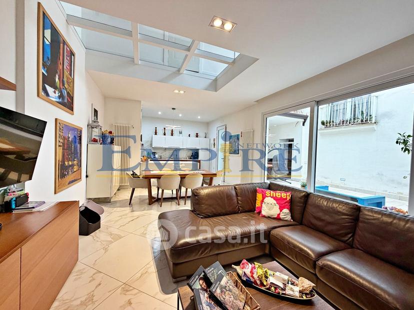 Villa in Via Solferino 48 — foto 14 di 35