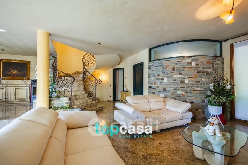Villa in Via Eugenio Villoresi 62 — foto 29 di 40