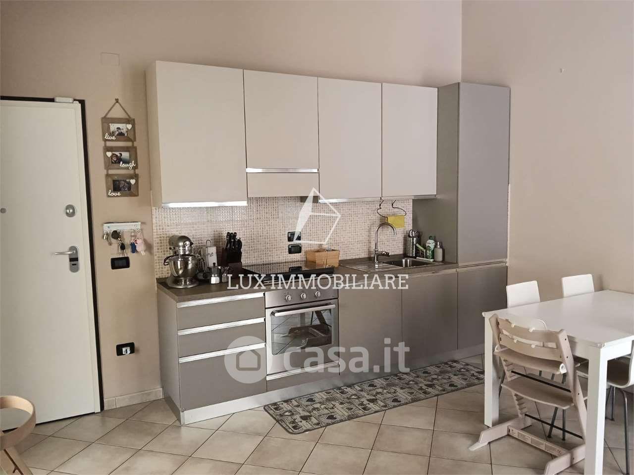 Trilocale in Via Godo