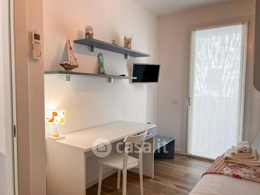 Trilocale in Via Luigi Ceolotto 43 — foto 15 di 17