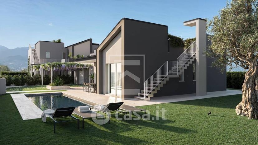 Villa in Piazza San Martino — foto 2 di 28