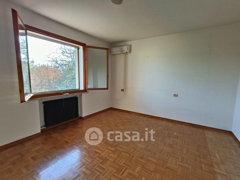 Villa in Via Quarantola 28 /1 — foto 37 di 47