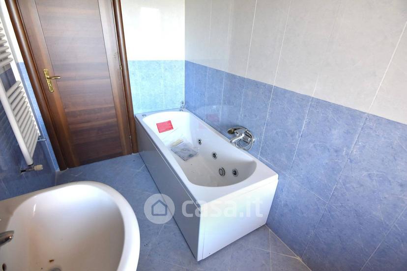 Trilocale in Sp88 — foto 12 di 30