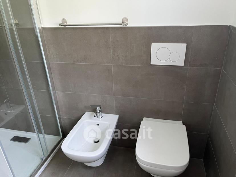 Bilocale in Via Barozzera 5 — foto 8 di 12