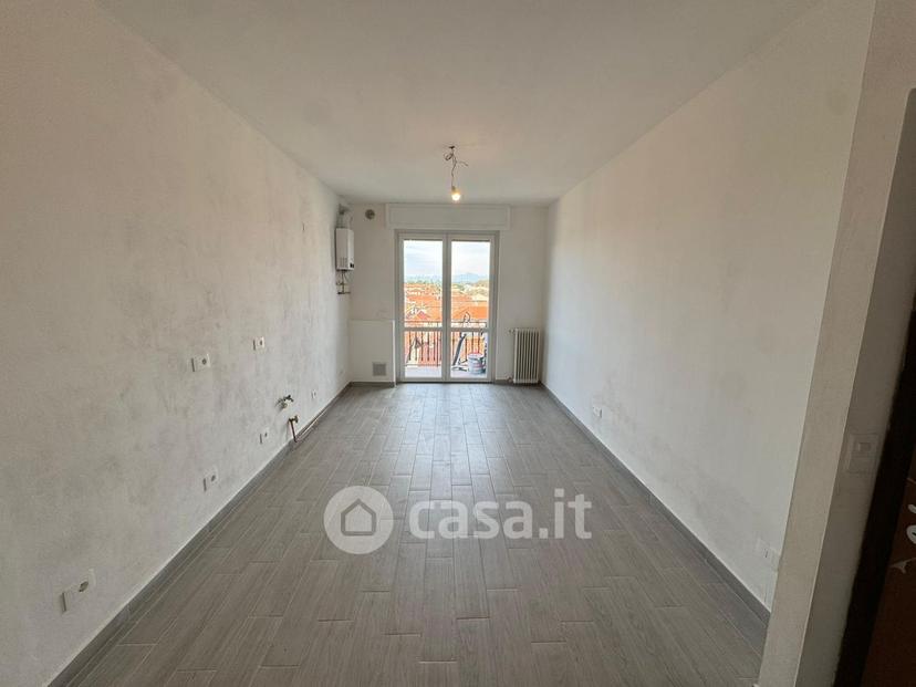 Trilocale in Via Oberdan 158 — foto 3 di 24