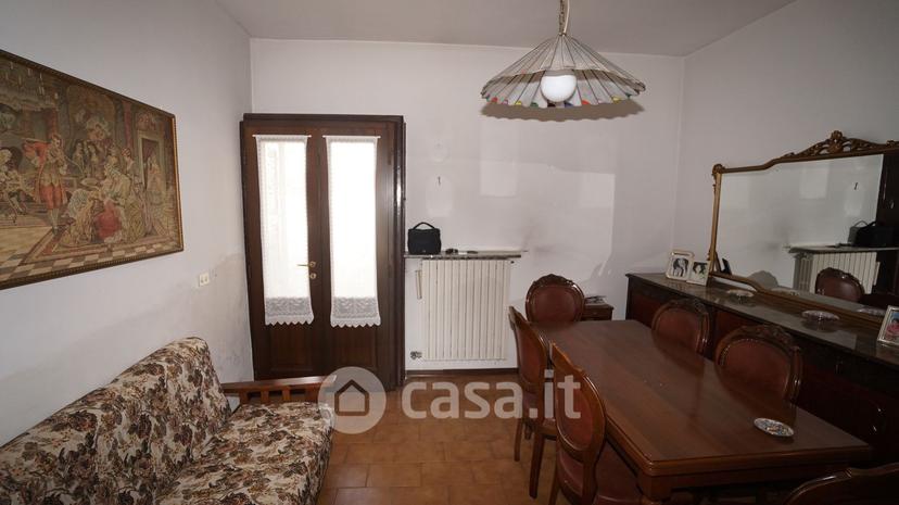 Bilocale in Via C. Alberto 46 — foto 4 di 12