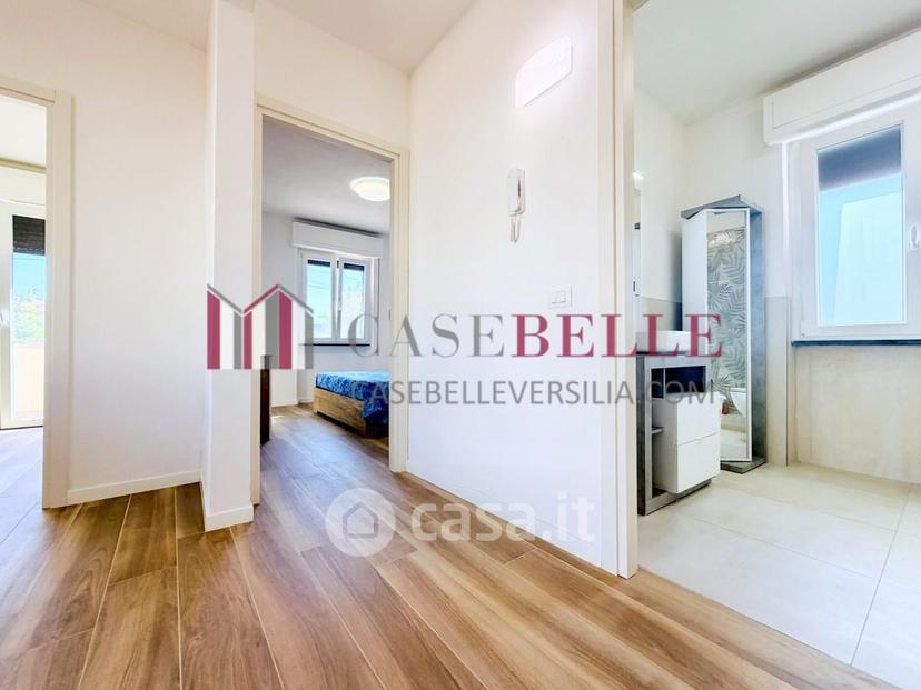 Trilocale in Via Umberto Giordano 55041 — foto 3 di 33