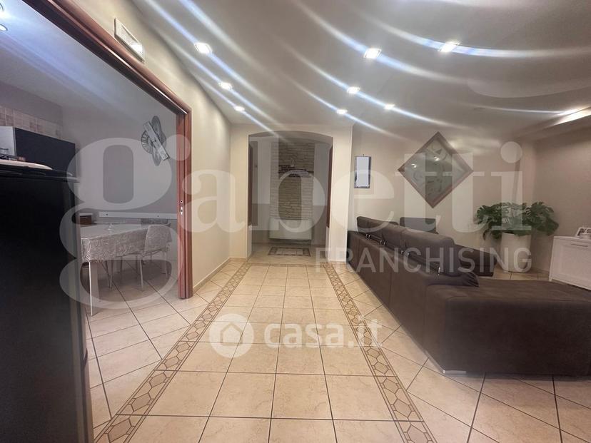 Villa in Via Benvenuto Cellini 9 — foto 11 di 30