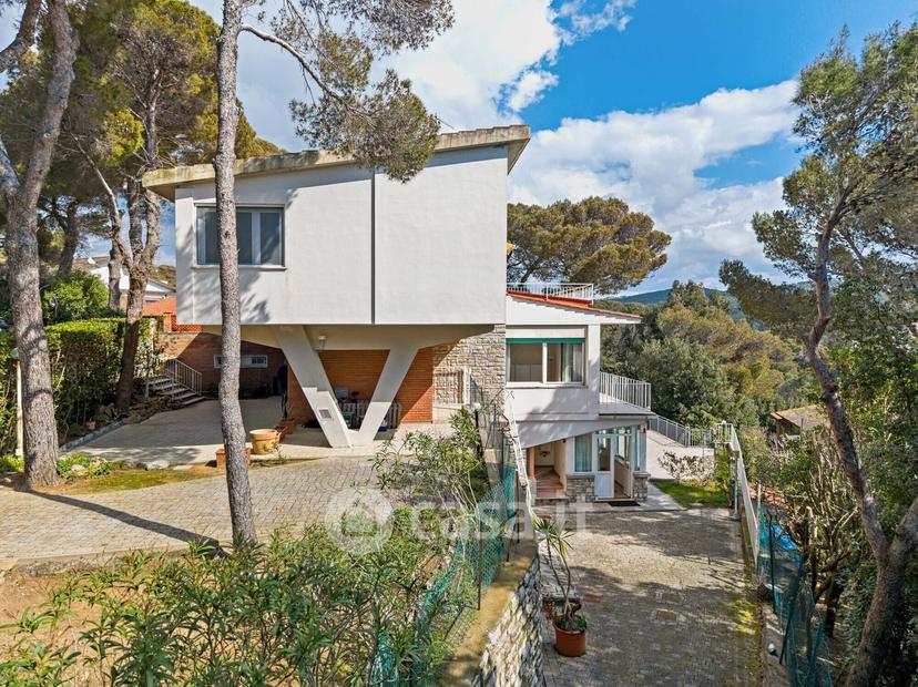 Villa in Via del Glicine 2 — foto 16 di 41