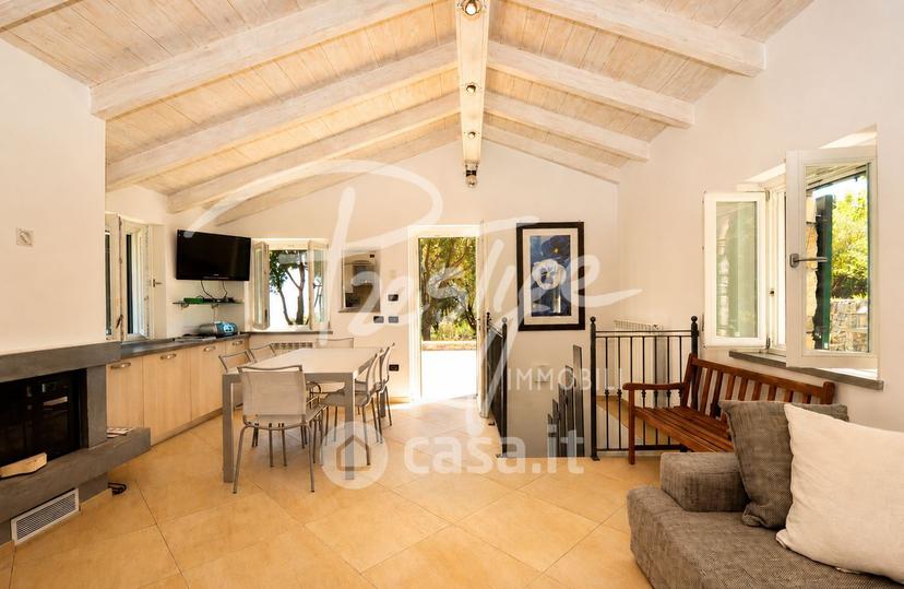 Villa in Via Sant Antonio — foto 20 di 25