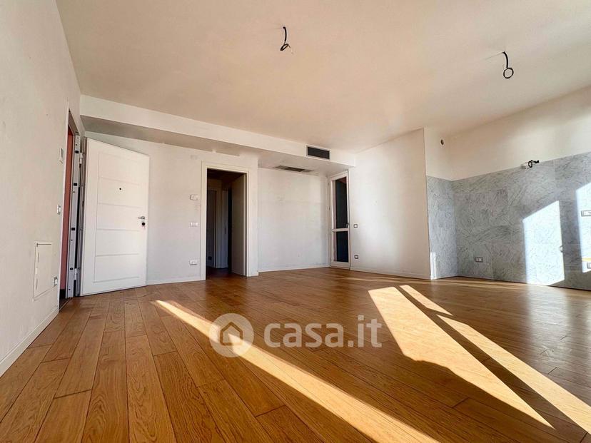 Trilocale in Via Brigate Partigiane 5 — foto 13 di 21