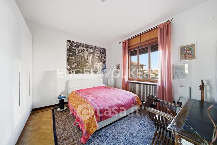 Villa in Via Caduti della Liberazione 32 — foto 19 di 35