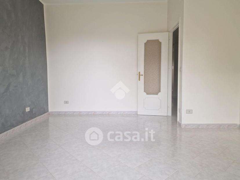 Trilocale in Via Messina 16 — foto 15 di 21