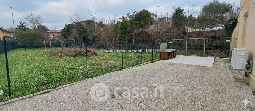 Trilocale in Via Enrico Fermi — foto 7 di 29