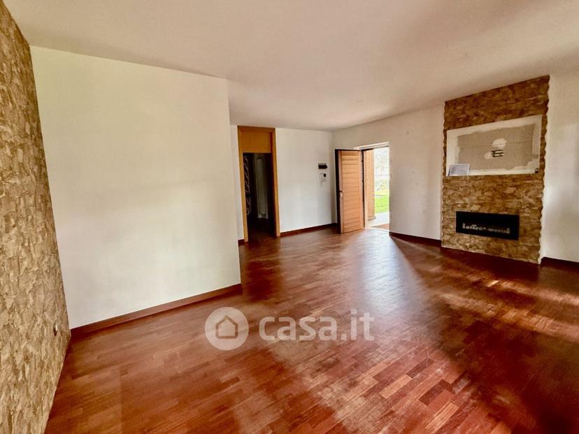 Trilocale in Via Aldo Moro — foto 6 di 22