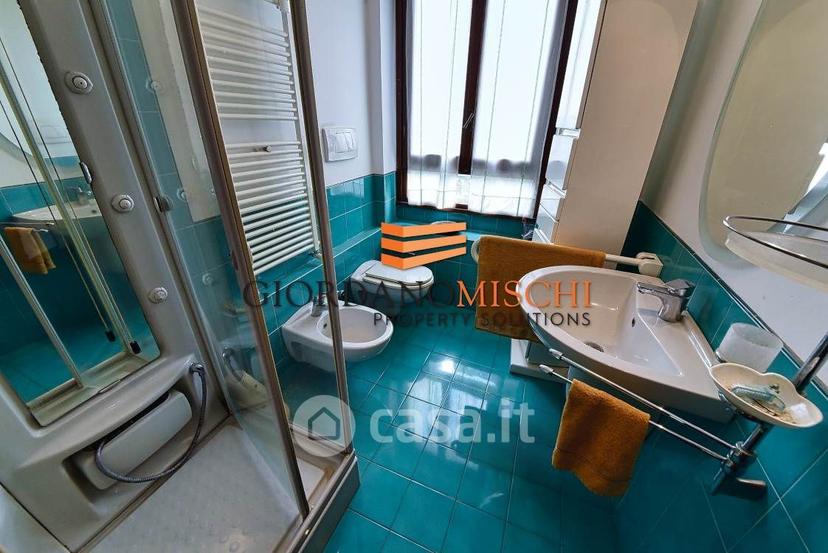 Appartamento in Via A. Villa 20 — foto 33 di 53