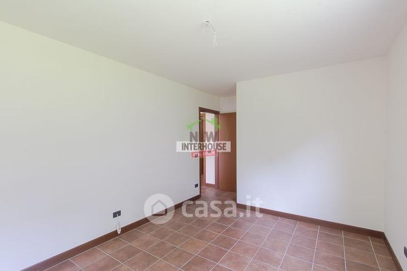 Trilocale in Via G. Carducci 37 — foto 7 di 27