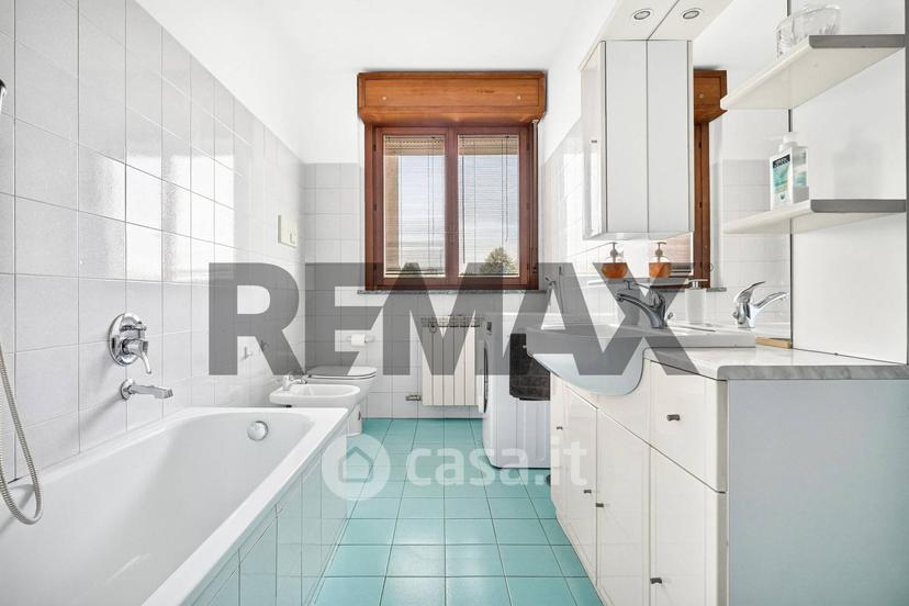 Trilocale in Via Savona 9 — foto 13 di 23