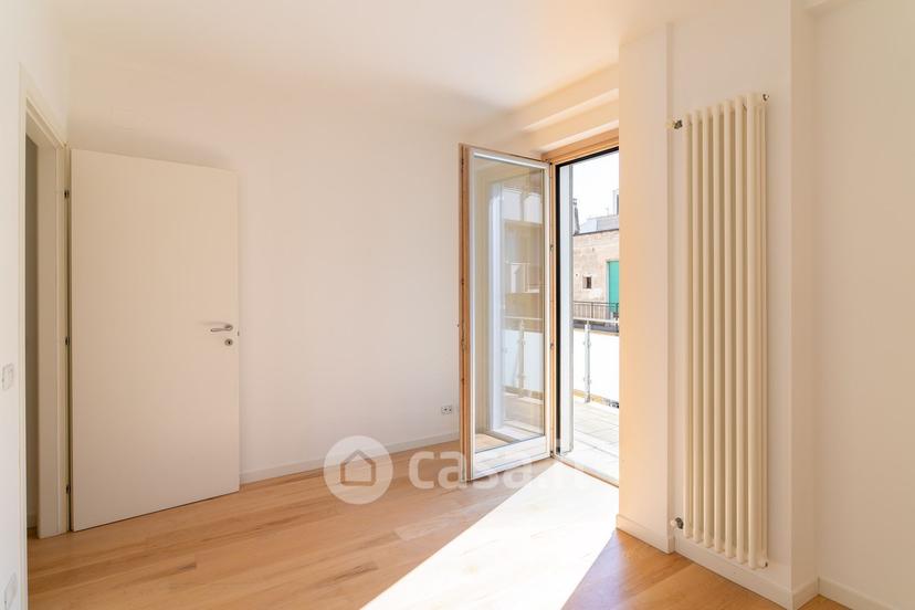 Quadrilocale in Via Edmondo de Amicis 50 a — foto 4 di 30