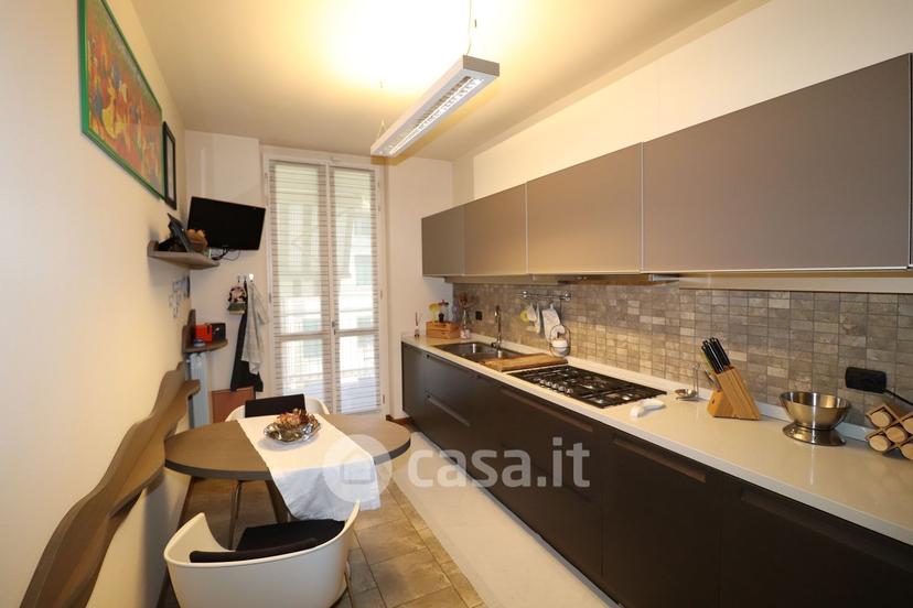 Trilocale in Via Silvio Pellico 18 — foto 7 di 35