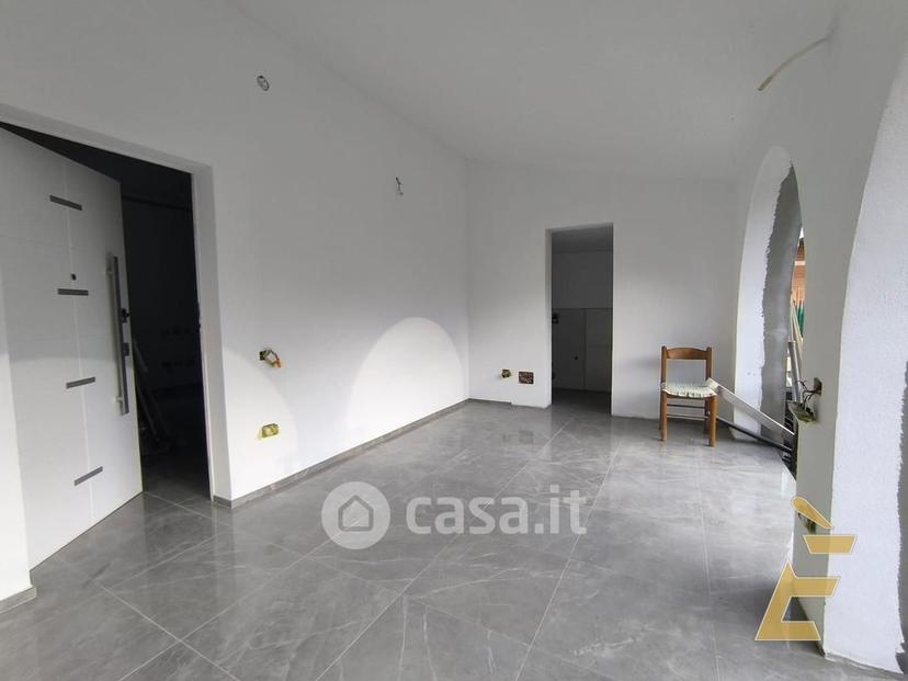 Quadrilocale in Via Cipro 34 — foto 7 di 13