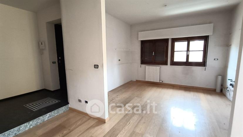 Appartamento in Via Ugo Foscolo 12 — foto 22 di 57