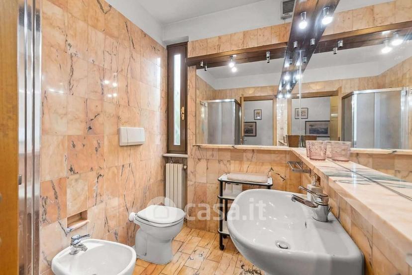 Villa in Via Flli Cervi — foto 3 di 22