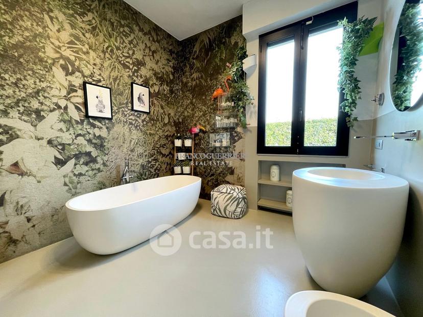 Villa in Via Alcide de Gasperi — foto 13 di 38