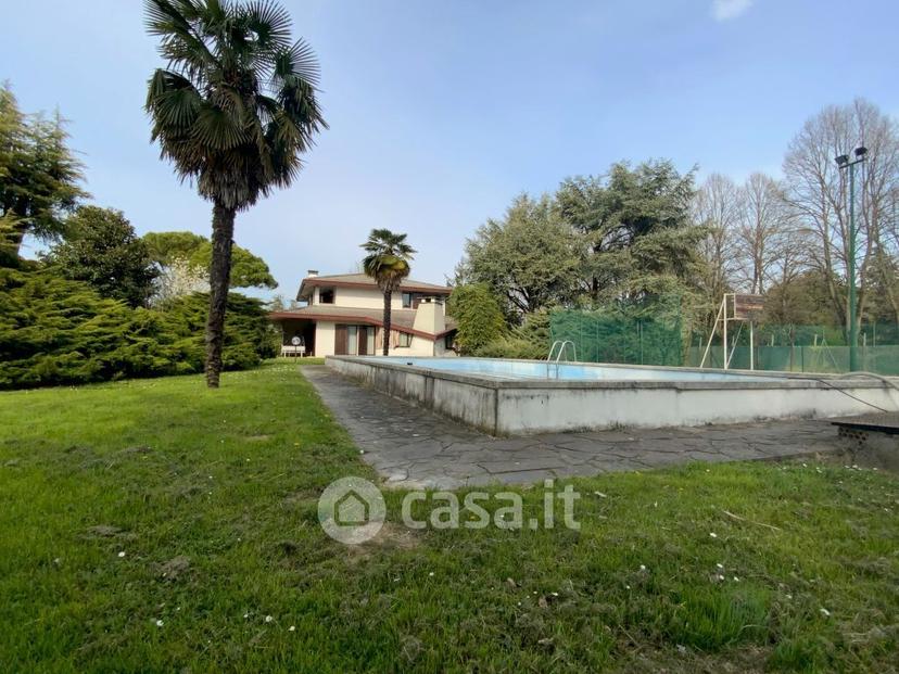 Villa in Via P. Micca — foto 2 di 37