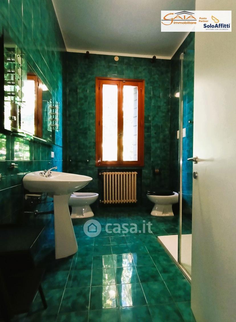 Villa in Via A. Gramsci 46 — foto 18 di 53