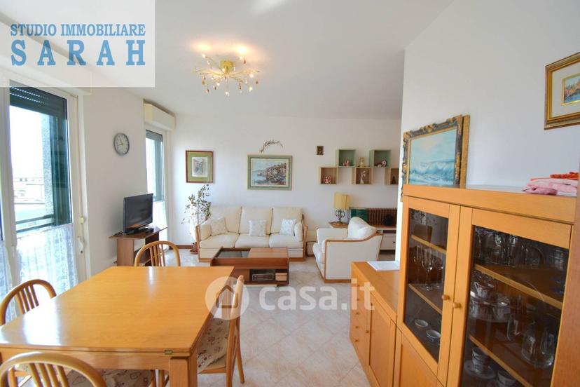 Trilocale in Via Aurelia Nord 200 — foto 4 di 28