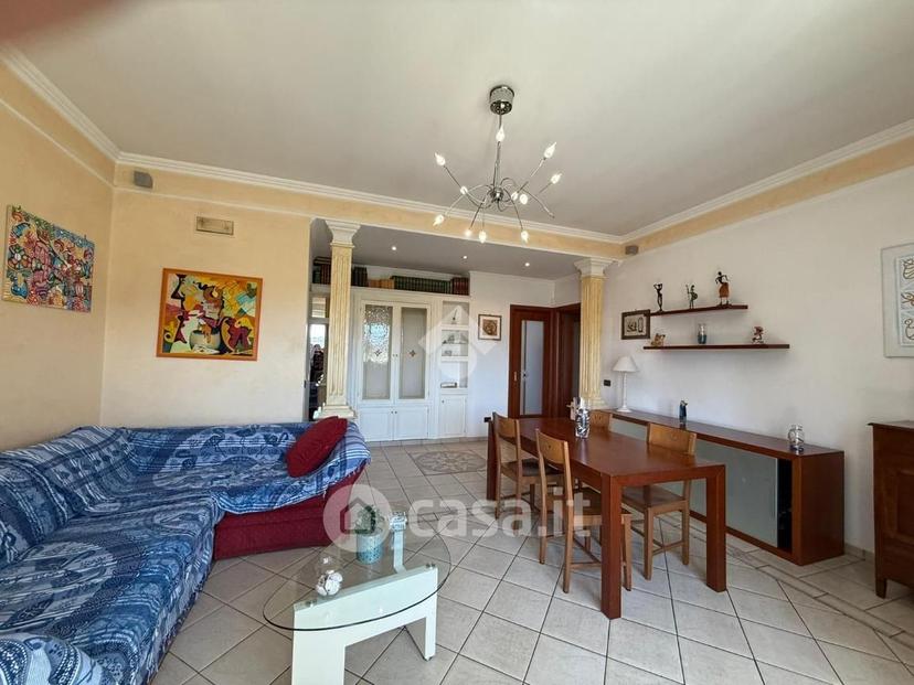 Trilocale in Via Cabourg 10 — foto 13 di 24