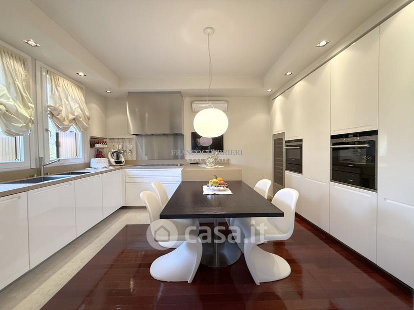 Villa in Via Maroncelli — foto 25 di 38