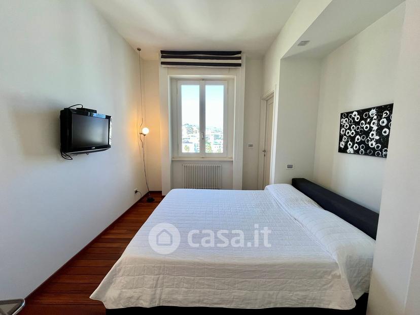 Appartamento in Via Roccasterone 8 — foto 3 di 36