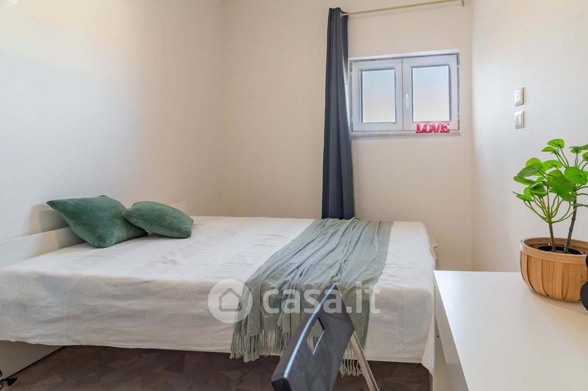 Stanza in Via Cavour 46 — foto 16 di 19