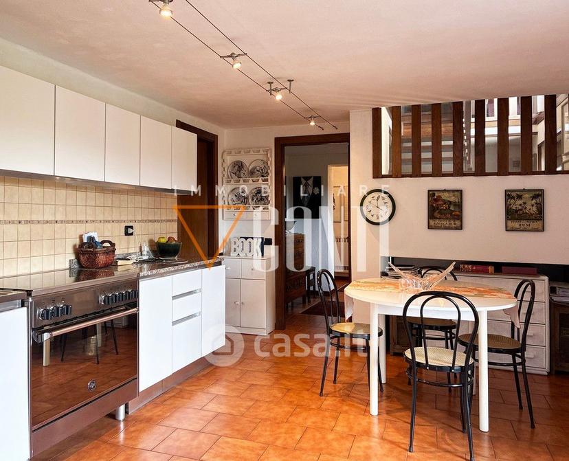 Villa in Via D. Bernacchi — foto 31 di 35