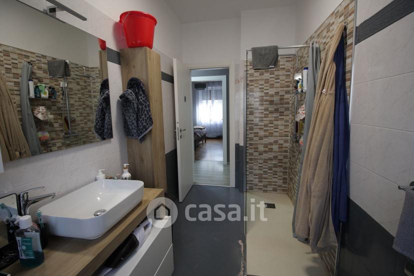 Trilocale in Via Fratelli Bandiera 2 — foto 8 di 31