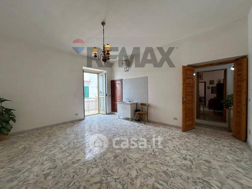 Quadrilocale in Via Fratelli Cocle 13 — foto 7 di 37