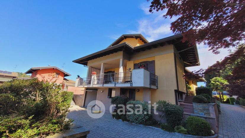 Villa in Via Fratelli Bandiera — foto 6 di 84