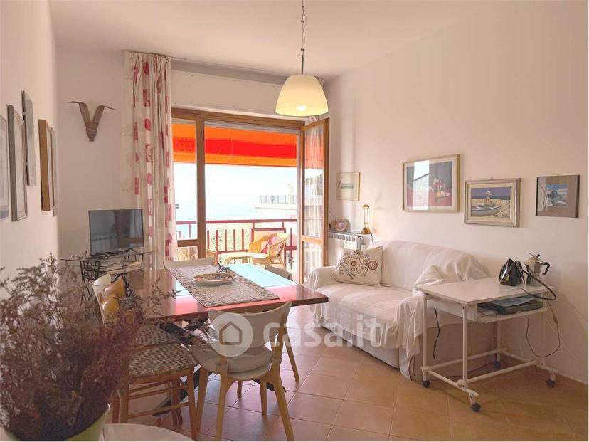 Appartamento in Viale delle Mimose 14 — foto 3 di 30