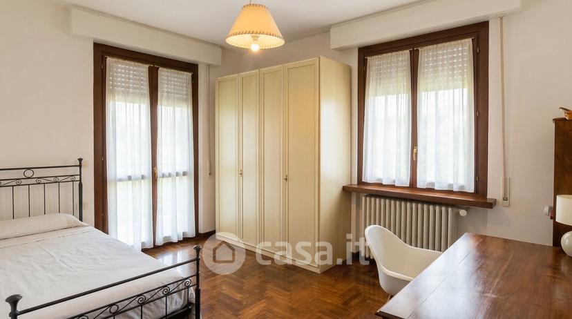 Villa in Via Edmondo de Amicis 7 — foto 4 di 43