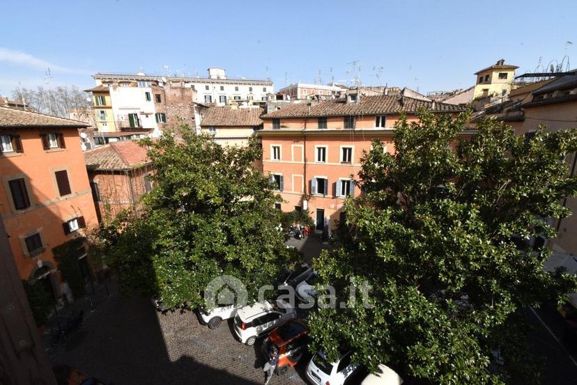 Trilocale in Piazza de' Renzi