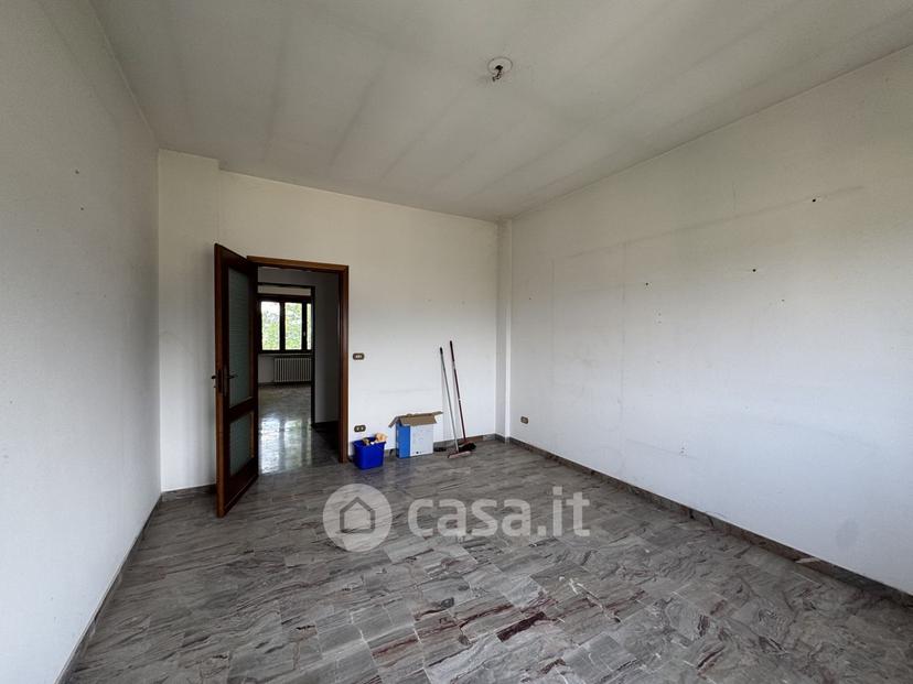 Quadrilocale in Via Cavour 8 — foto 16 di 35