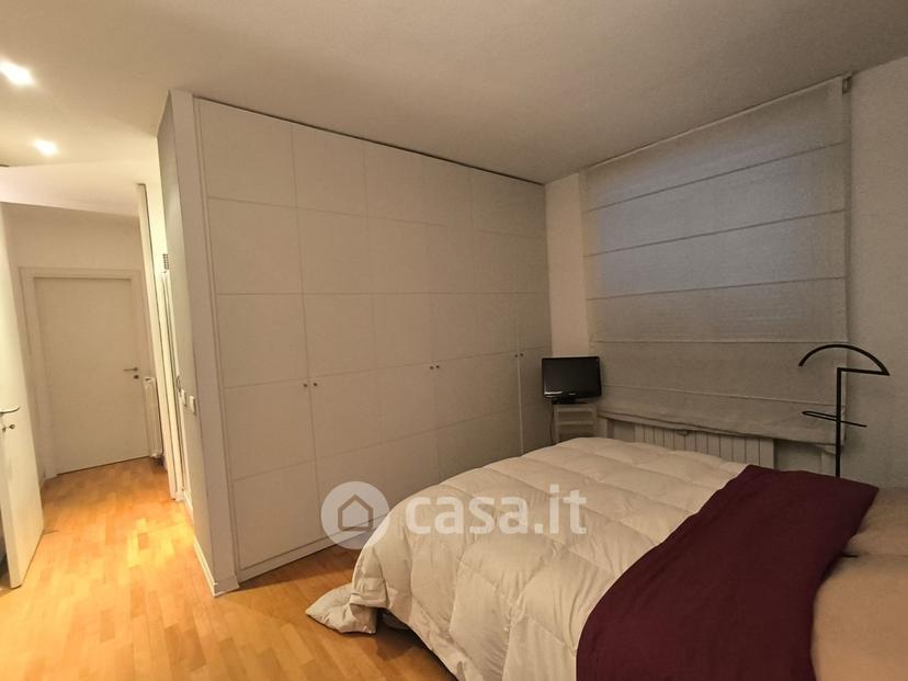 Trilocale in Via Mencaroni — foto 35 di 44