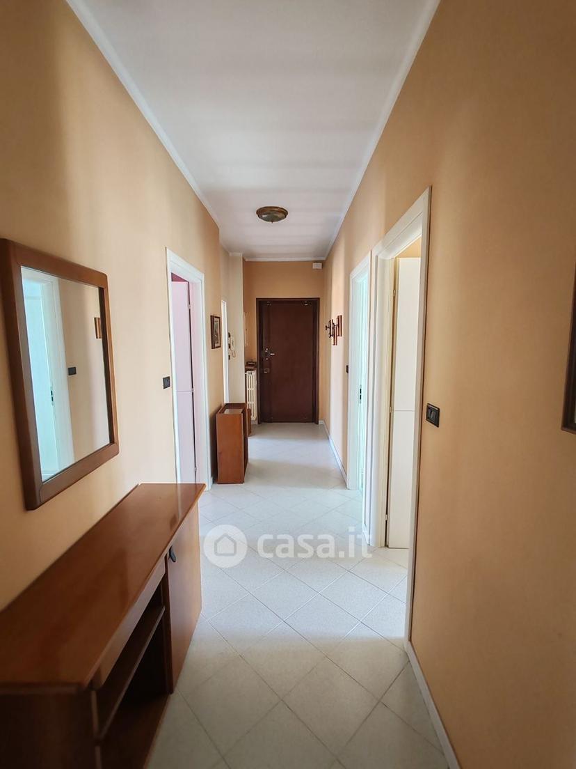 Stanza in Via Gioacchino Rossini 15 — foto 5 di 33