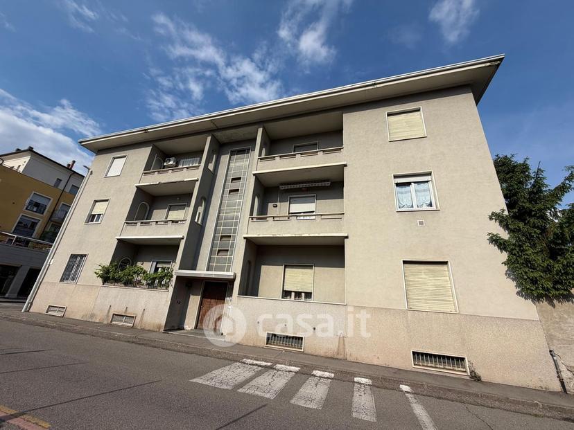 Quadrilocale in Via Rovereto 13 — foto 6 di 30