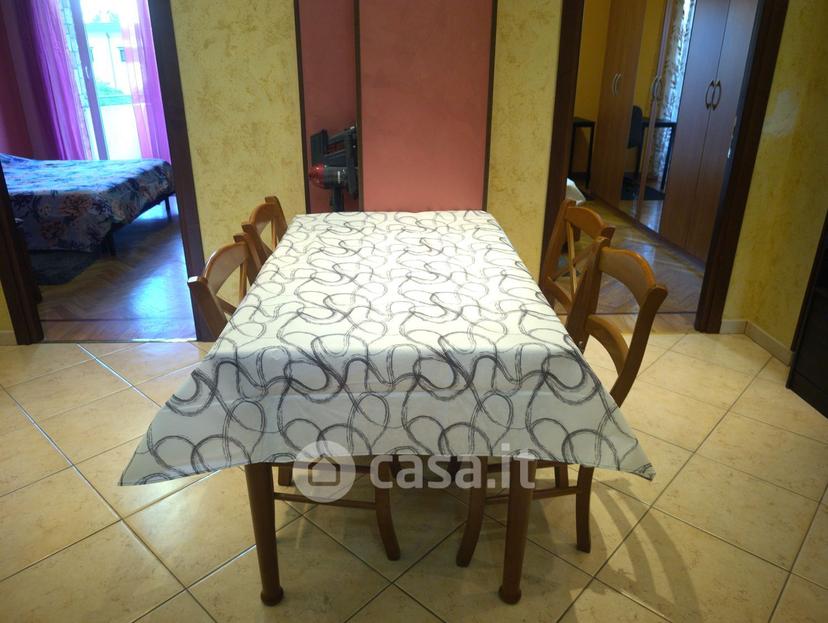 Stanza in Via Aosta 29 — foto 12 di 17