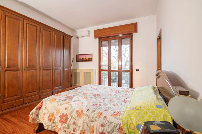 Villa in Via dei Mille — foto 2 di 50